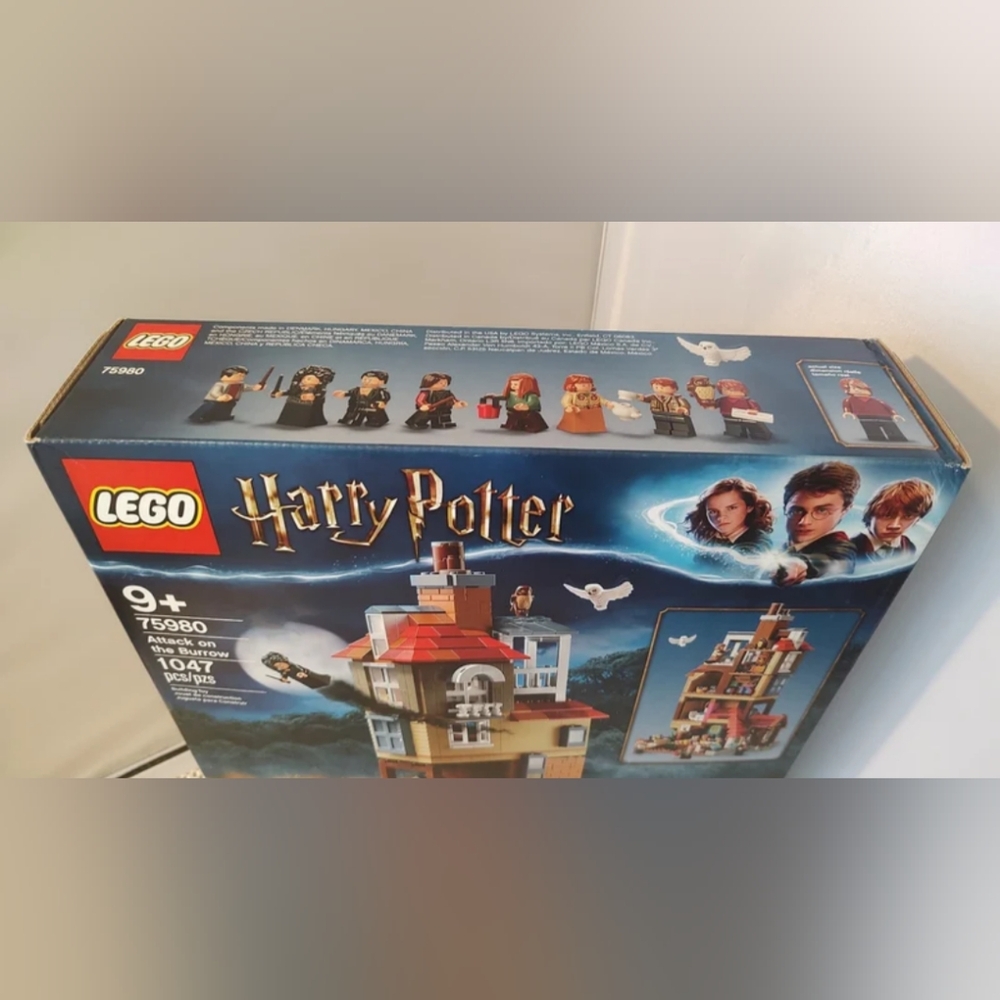 Lego 75980 Harry Potter Attack On The Burrow Building Toy - Picture 3 of 4